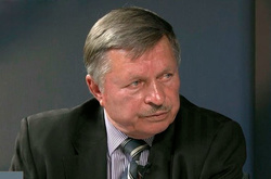 Набір до ЗСУ повинен проводитись за контрактом та призовом, — екс-начальник Генштабу