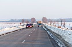 На дорогах у трьох областях частково зняли обмеження руху транспорту