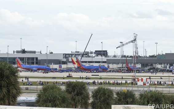 Аеропорт у Флориді, де сталася стрілянина, відновлює свою роботу 