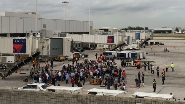 Транспортна безпека США попередила: в аеропорту Флориди знаходиться ще один озброєний чоловік