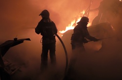 В Чернігові згорів меблевий цех