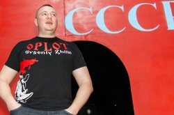 Російський журналіст розповів, про що мав домовлятися Жилін у кафе «Ветерок»