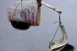  Обвал курсу гривні  