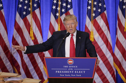 Дональд Трамп дав першу велику прес-конференцію 