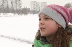 Столичні рятувальники витягли з озера школярку, яка опинилася у пастці