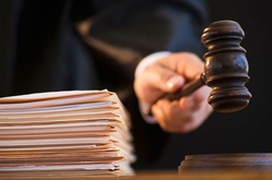 Суд заблокував розслідування НАБУ «чорної каси» Януковича