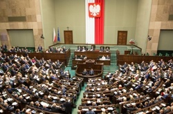 Кінець парламентської кризи в Польщі: опозиція не блокує трибуну Сейму