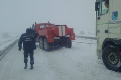 Рятувальники направили на розчищення автошляхів 2170 одиниць техніки