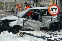 В центрі Києва у ДТП загинула дівчина