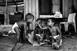 Жестокая реальность: фотограф показал, как живут австралийские аборигены 