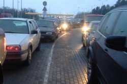 Черги на кордоні