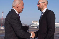 Яценюк після зустрічі з Байденом: Україна завжди цінуватиме його допомогу