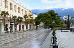 Кримчани збираються врятувати туристичний сезон на півострові молитвою