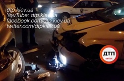 У Києві сталася ДТП за участю автомобіля поліції, є травмовані