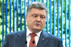Порошенко планує візит до США  і сподівається на «ефективну зустріч» із Трампом 