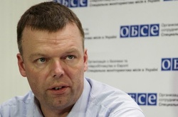 Хуг здійснить ряд патрулів у Маріупольському районі