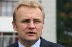 Садовий: Вісім місяців Львів перебуває у сміттєвій блокаді