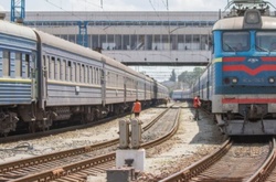 «Укрзалізниця» назвала найзбитковіші приміські поїзди