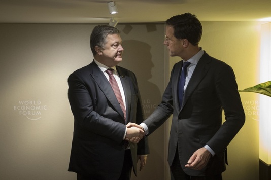 Порошенко в Давосі провів переговори з прем’єром Нідерландів