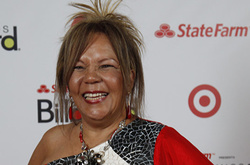 Виконавиця хіта 80-х «Ламбада» заживо згоріла в автівці