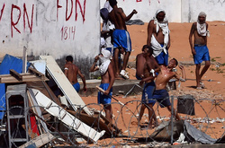 Кров та наркотики. Як у бразильських в'язницях між собою воюють члени картелів