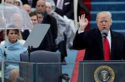 Під час інавгураційної промови Трампа пішов дощ