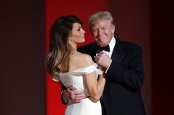 Дональд і Меланія Трамп виконали перший танець на балу в честь інавгурації