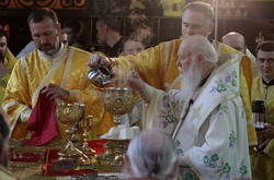 Предстоятелю Української православної церкви - 88. Віряни виконали Патріарху «Многая літа»