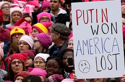 «Антитрамповские» марши женщин шествуют по миру 