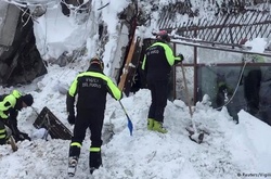 Лавина в Італії: з-під уламків готелю витягли шосту жертву