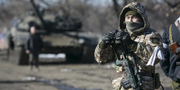 Бойовики на Донбасі масовано обстрілюють Красногорівку з мінометів