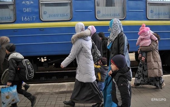 Мінсоцполітики назвало кількість переселенців з Донбасу і Криму