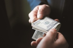 «Індекс сприйняття корупції»: Україна і Росія опинилися на 131-й позиції