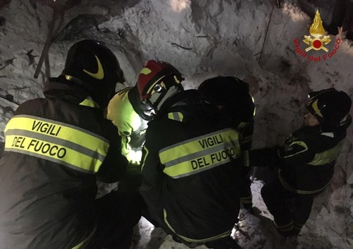 В Італії виявлено тіла двох останніх жертв сходу лавини на готель