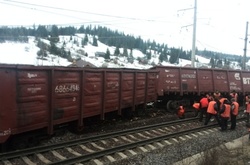 На Черкащині з рейок зійшов зерновоз: 10 пасажирських потягів затримуються