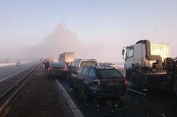 Масштабна ДТП у Польщі: на автостраді зіштовхнулось понад 60 автомобілів (оновлено)