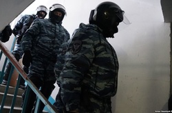 Обшуки у помешканні Еміля Курбедінова