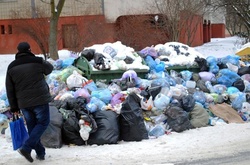 Зі Львова нарешті вивезли половину сміття