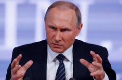 Російський політолог: Путін мститься Україні як «покинутий коханець»
