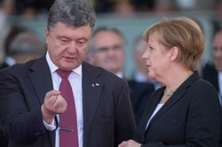  Петро Порошенко і Ангела Меркель 