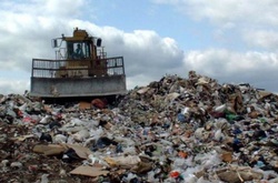 Львівський аеропорт вимагає скасувати сміттєву ухвалу про ділянки для пресування відходів