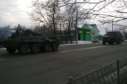 Військова техніка на вулицях Сімферополя