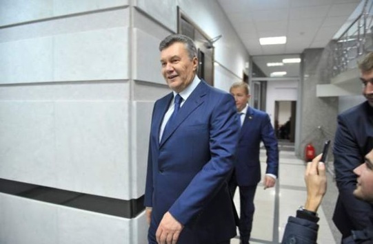 Янукович приїде в Україну на суд, якщо слідчі візьмуться за справу про замах - адвокат