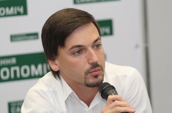 Невідомі у Дніпрі посеред ночі напали на депутата «Самопомочі»