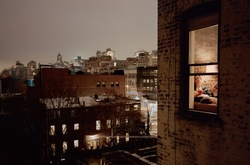 Як виглядає життя з вікон мешканців Парижа та Нью-Йорка. Фотогалерея