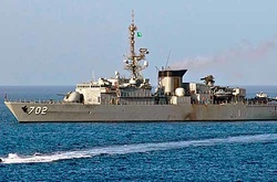 Відео нападу на військовий фрегат Саудівської Аравії терористів-смертників