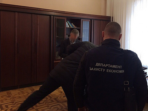 Головного комунальника Дніпра підозрюють у махінаціях на 2,5 мільйона гривень