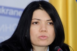 В Раді звертають увагу, що Льовочкін – єдиний з близького оточення Януковича, хто не втік і на кого досі нема справ