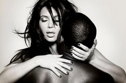 Ким Кардашьян и Канье Уэст запускают линию детской одежды