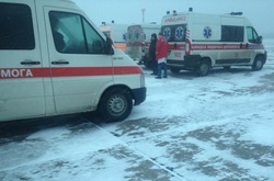 Пораненого в зоні АТО британського фотокора доправили в Дніпро